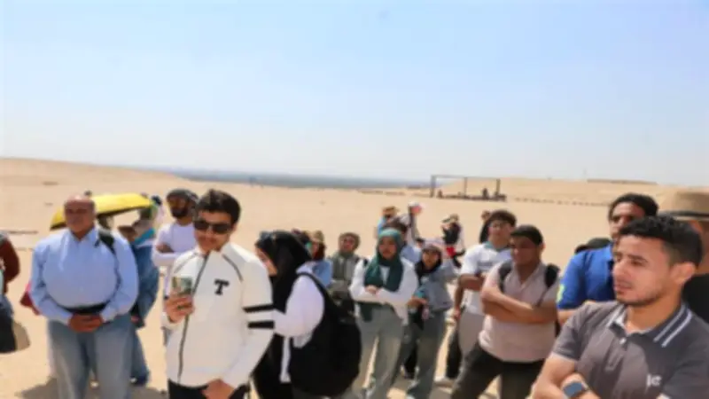 مؤسسة زاهي حواس تنظم جولة علمية ميدانية في سقارة ودهشور