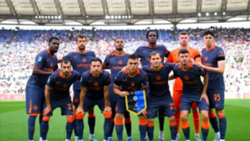 إنتر ميلان يهزم لاتسيو بثلاثية نظيفة بعد حسم لقب الدوري الإيطالي