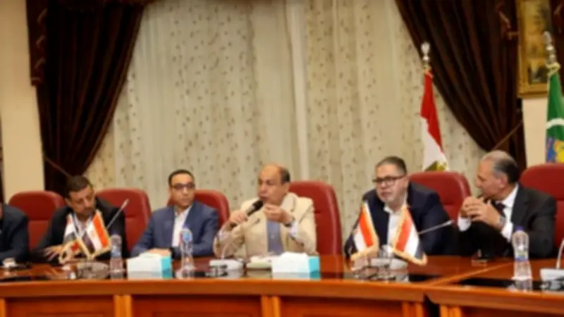 محافظ المنيا: تعاون مع النواب لتلبية مطالب المواطنين وتحسين الخدمات