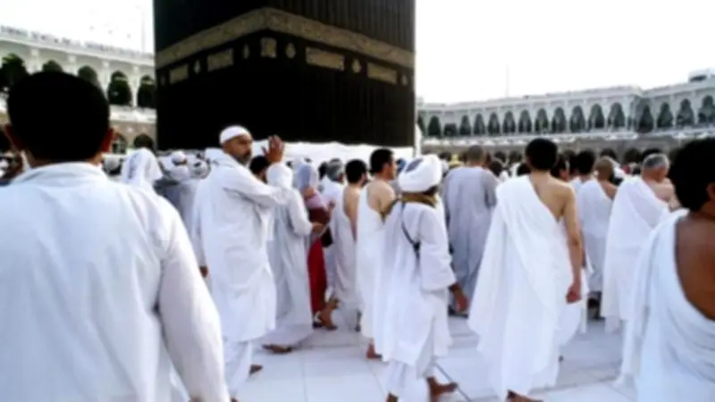 الإفتاء توضح أحكام إحرام الرجل وملابس الإحرام مع اقتراب موسم الحج