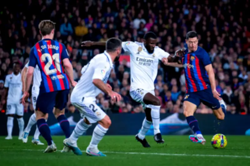 برشلونة على بعد خطوة من لقب الدوري الإسباني قبل الكلاسيكو