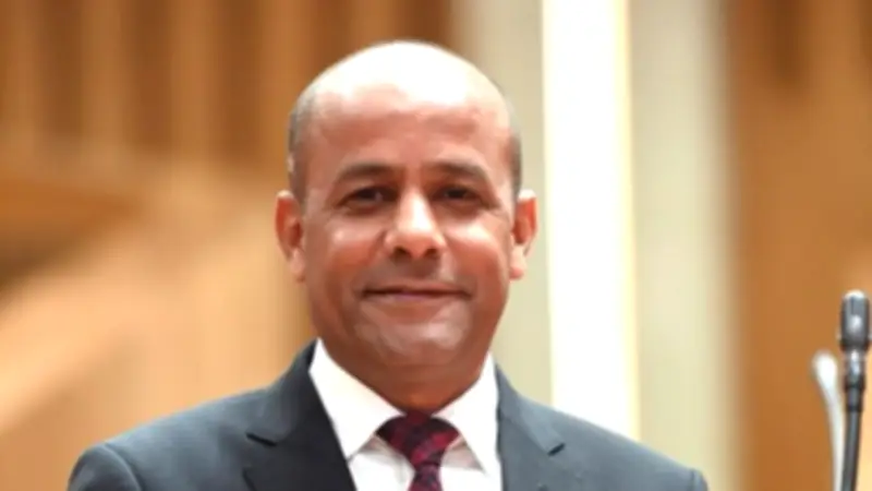 نائب يطالب بحل عاجل لانهيار نظام التأمينات وتعطيل صرف المعاشات