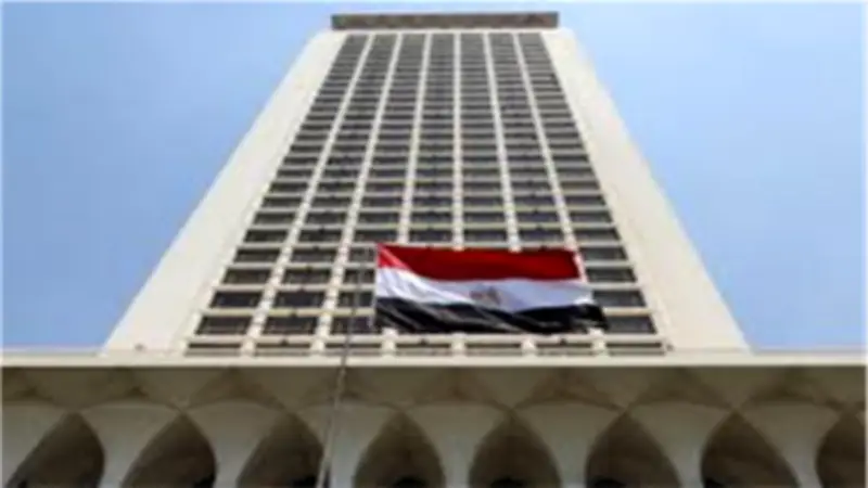 الخارجية تنجح في الإفراج عن مئات المصريين بقضايا هجرة غير شرعية