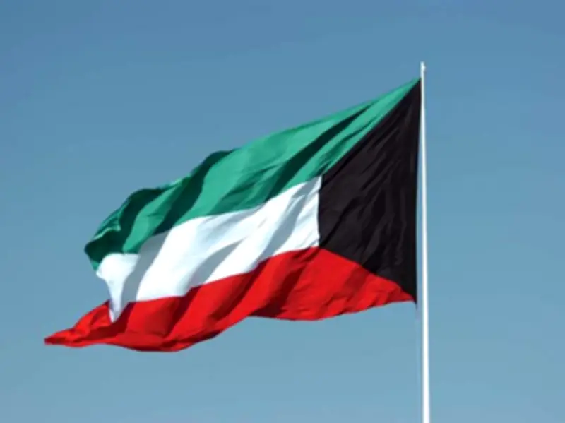 الجيش الكويتي يتعامل مع مسيرات معادية في مجاله الجوي فجر اليوم
