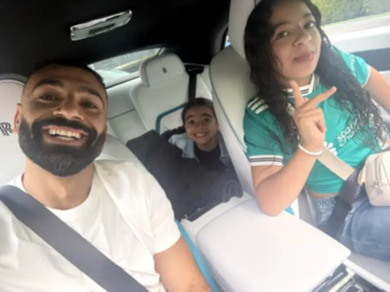 محمد صلاح يشارك جمهوره لحظات مميزة مع ابنتيه بعيداً عن صخب الملاعب
