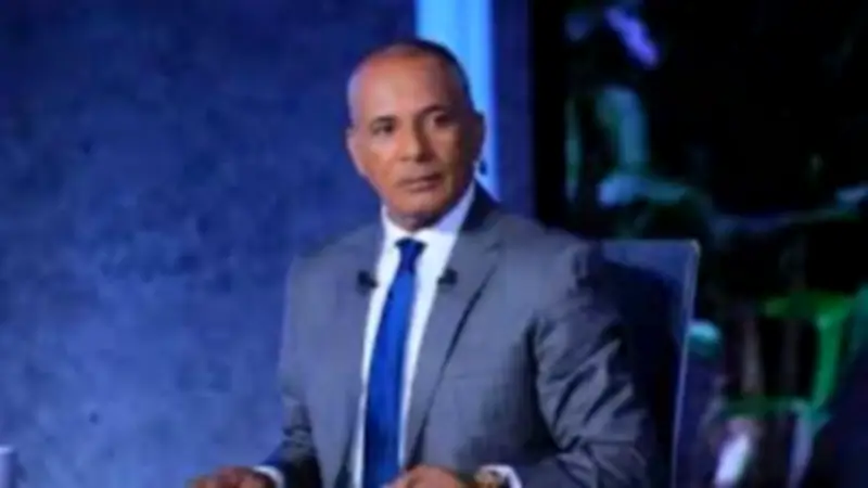 أحمد موسى يشيد بكامل الوزير: وزير النقل لا يحتاج شهادة أحد