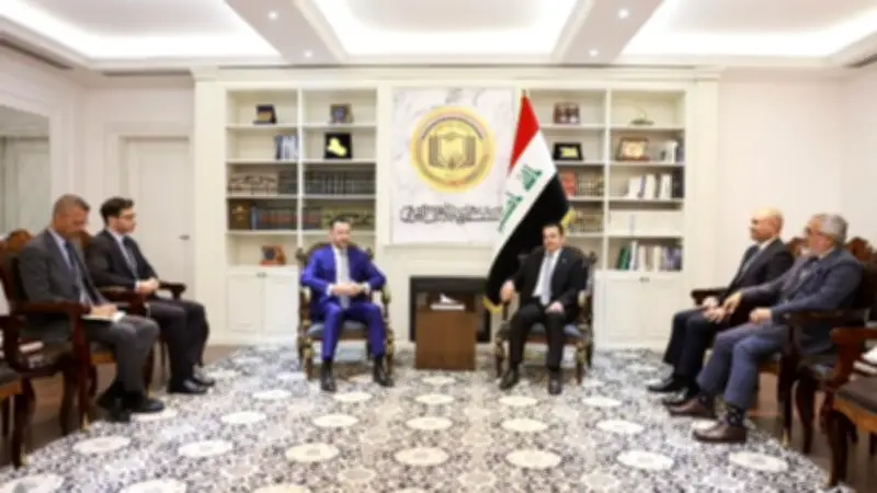 الأعرجي والسفير الإيطالي: الحوار والتفاهمات أساس استقرار الشرق الأوسط