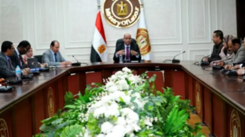 وزير العمل لقيادات الدقهلية: التواجد الميداني ضرورة لا رفاهية