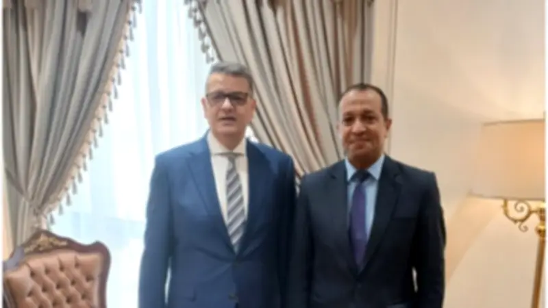 رئيس حقوق النواب: جولات ماكرون بالإسكندرية رسالة سلام من مصر للعالم