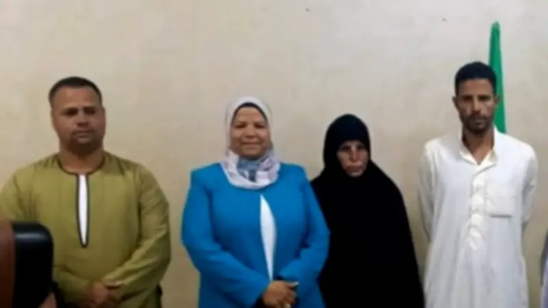 رئيسة مدينة بني مزار تستقبل سيدة التوسل وتعرض عليها شقة سكنية