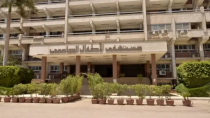 أول جراحة بالمنظار الصدري لإصلاح عيب خلقي نادر بمستشفى جامعة أسيوط