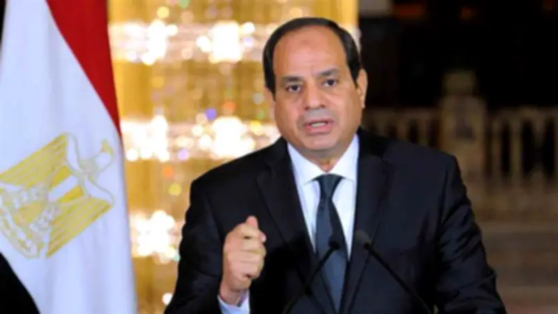 الرئيس السيسي يتفقد مقر القيادة الاستراتيجية بالعاصمة الجديدة ويؤكد أهمية جاهزية القوات