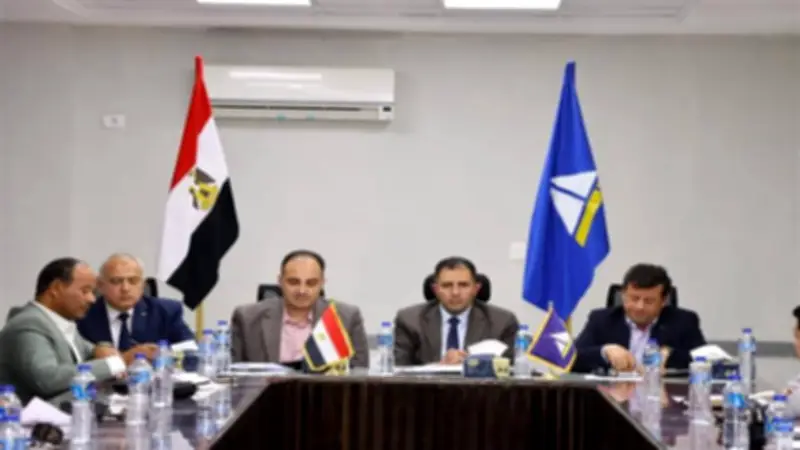 محافظ دمياط يطلق مبادرة خطوة لقرية أفضل لتحسين الخدمات بالريف