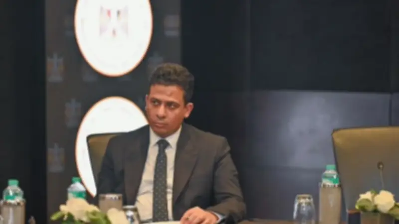 تعيين المستشار علي عزب مساعدًا لوزير الاستثمار للشؤون التشريعية والقانونية