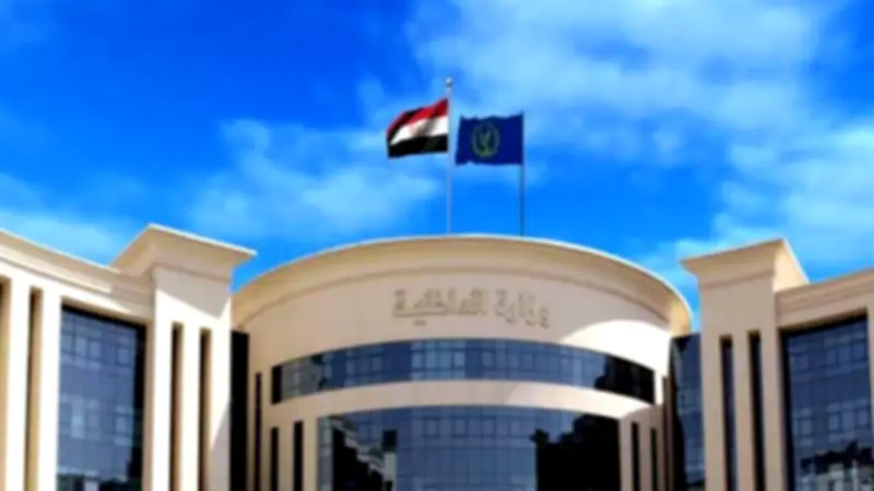 خلاف على محصول زراعي يدفع عاملاً للتعدي على ابنة عمه بسلاح أبيض في دمياط