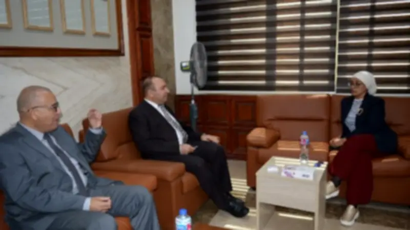 رئيس جامعة أسيوط الأهلية يبحث التعاون مع وزارة الاتصالات ومعهد تكنولوجيا المعلومات