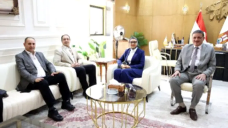 محافظ الوادي الجديد تبحث إنشاء أول مركز متكامل لعلاج الإدمان