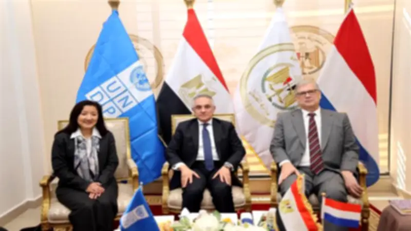 وزير العدل يفتتح أول مكتب مساعدة قانونية أسرية للأجانب بالعاصمة الجديدة