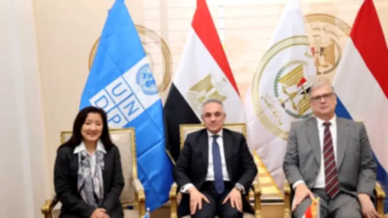وزير العدل يفتتح أول مكتب للمساعدة القانونية الأسرية للأجانب في مصر