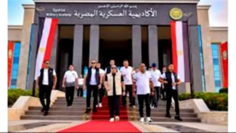 خبير عسكري: زيارات السيسي للأكاديمية تعكس بناء جيش عصري