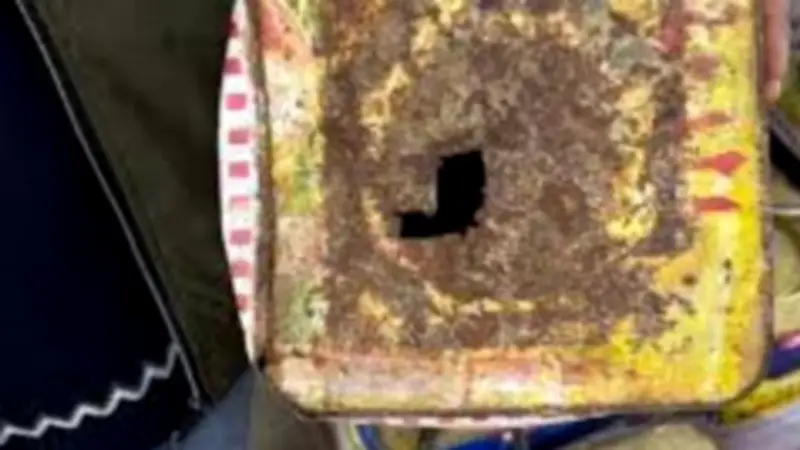 القبض على سوري حاول تهريب هواتف آيفون داخل صفائح جبنة