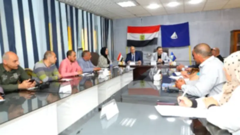 محافظ دمياط يبحث مطالب وشكاوى أهالي الزرقا في مبادرة المحافظ هيجيلك