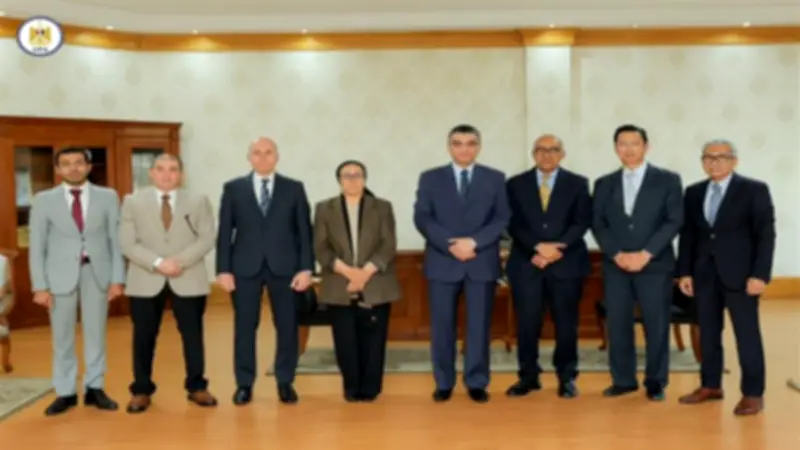 تعاون مصري ياباني لإنشاء أول مصنع لأكياس الدم في قناة السويس