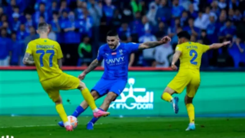ليلة حاسمة للقب الدوري السعودي: موعد مباراة النصر والهلال والقناة الناقلة