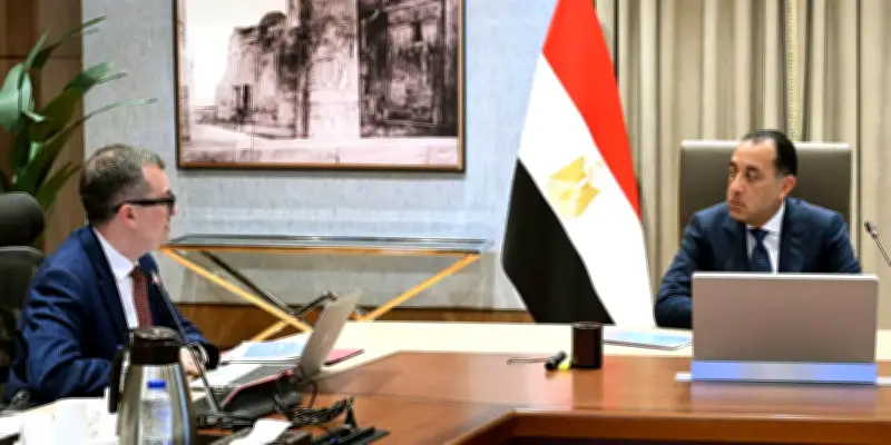 رئيس الوزراء: الدولة تولي اهتماماً كبيراً بمشروعات التنمية الاقتصادية والاجتماعية