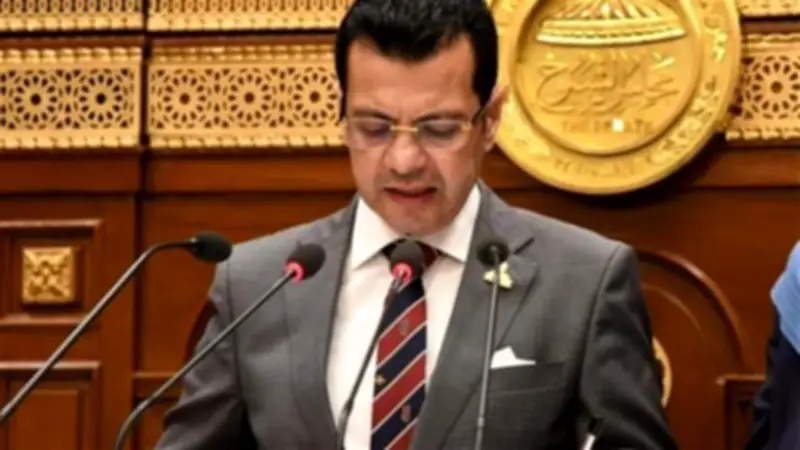 النائب إيهاب زكريا يستعرض تحديات مصر للطيران ويطالب بخطة تطوير