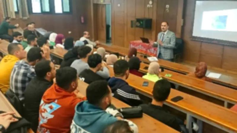 ندوة بجامعة دمنهور لترسيخ ثقافة الاستخدام الرشيد للطاقة تحت شعار وفرها تنورها