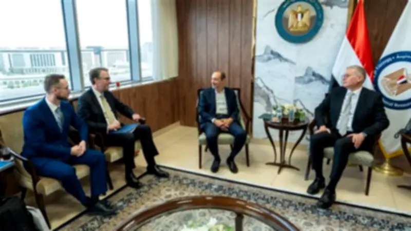 وزير البترول يبحث مع ماكنزي آند كومباني فرص التعاون في مشروعات القطاع
