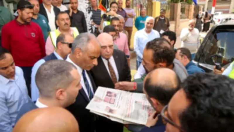 محافظ كفر الشيخ يوجه بإنهاء خدمات المواطنين بالحامول خلال جولته