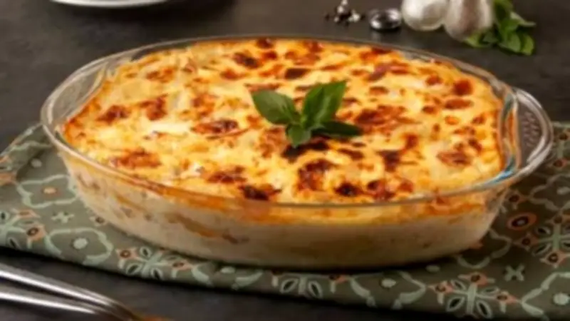 طريقة عمل المكرونة بالبشاميل بالفراخ بطعم كريمي وشهي