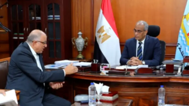 محافظ كفر الشيخ يبحث توسعات مشروعات الغاز الطبيعي