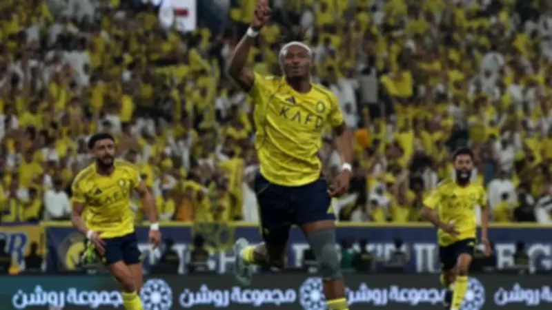 النصر يتقدم على الهلال بهدف في الشوط الأول بالدوري السعودي