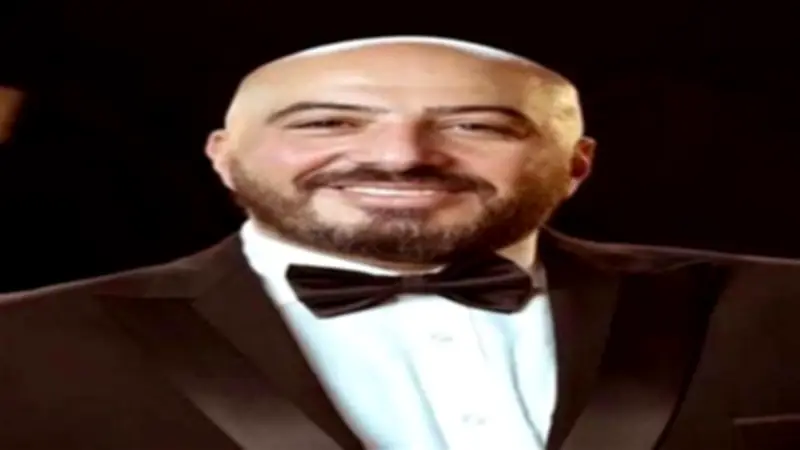 المخرج مجدي الهواري يعلن إصابته بقطع في وتر الكتف