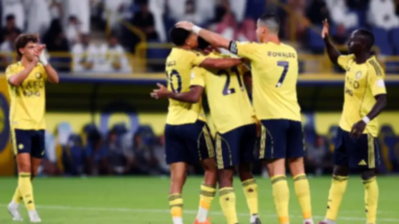 النصر يتقدم على الهلال بهدف نظيف في الشوط الأول بالدوري السعودي