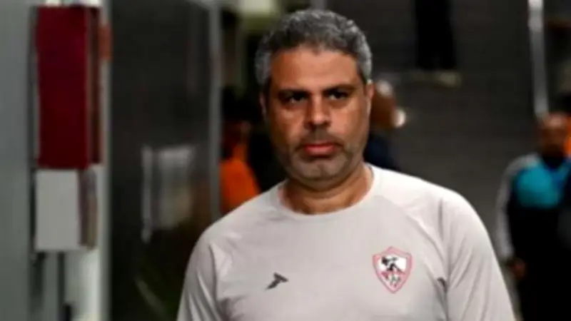معتمد جمال يعقد جلسة تحفيزية مع لاعبي الزمالك قبل مران الثلاثاء
