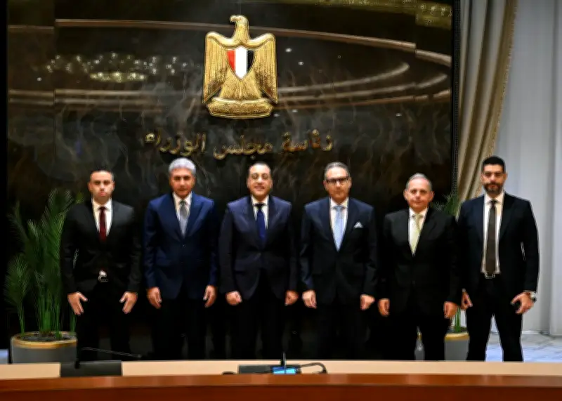 الوزراء: تشغيل المنظومة الرقمية المستحدثة بجميع مباني مطار القاهرة خلال أغسطس