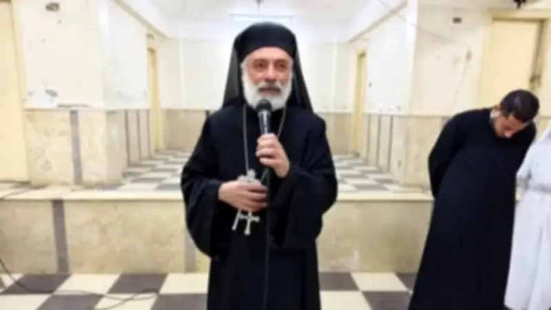 الأنبا باسيليوس يلتقي مسؤولي الأنشطة بكنيسة مار جرجس بمنسافيس