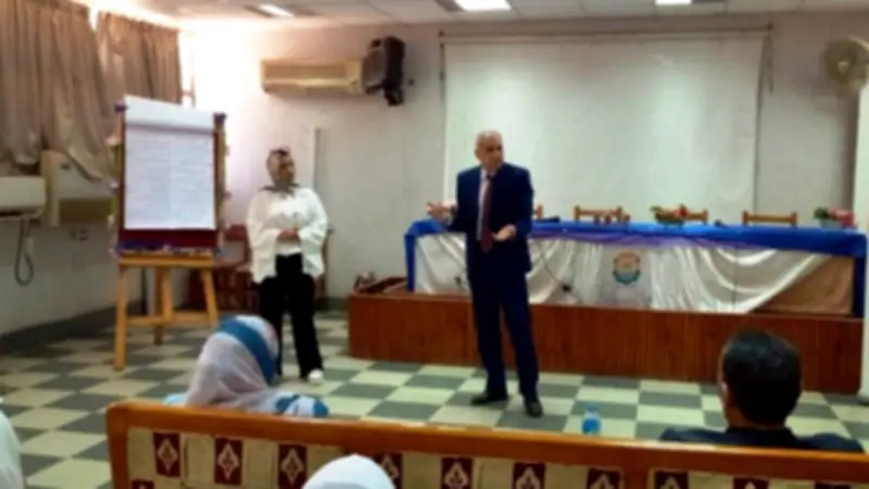 ندوة تثقيفية حول بيئة العمل الصحية ودعم الصحة النفسية بجامعة أسوان