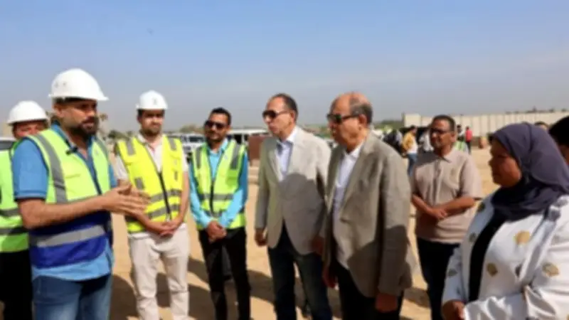 محافظ المنيا يتفقد محطة معالجة الصرف الصحي بالشيخ فضل ويؤكد أهميتها
