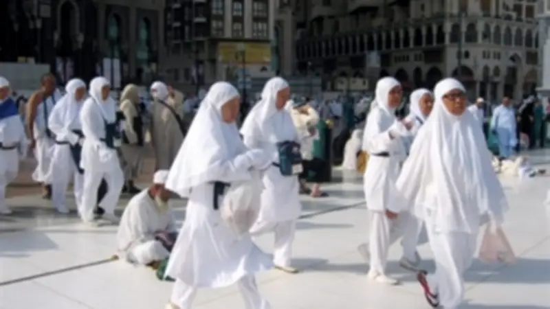 الأزهر للفتوى يوضح شروط سفر المرأة للحج بدون محرم