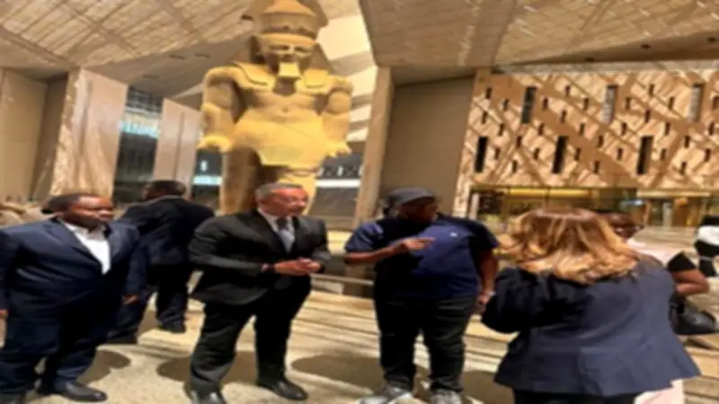 استقبال رسمي لرئيس وزراء بوروندي في المتحف المصري الكبير