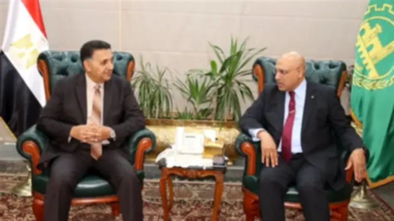 محافظ القليوبية يبحث مع هيئة الاستثمار تعزيز جذب الاستثمارات وتوفير فرص العمل