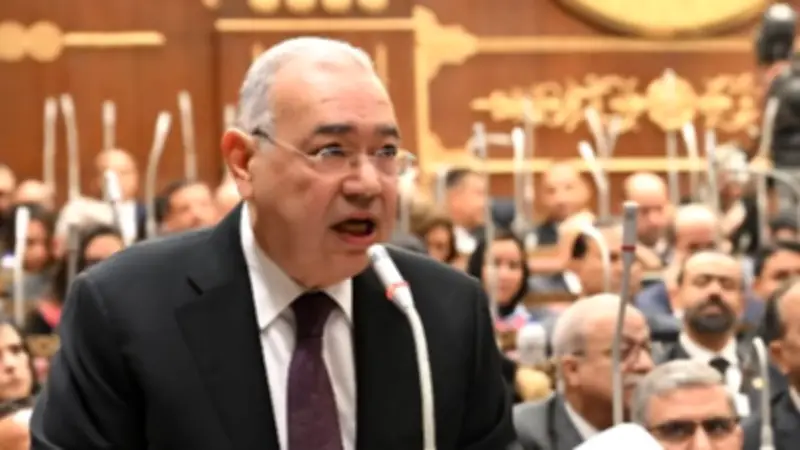 المصريين الأحرار: زيارة السيسي لأوغندا تؤكد عودة مصر لأفريقيا