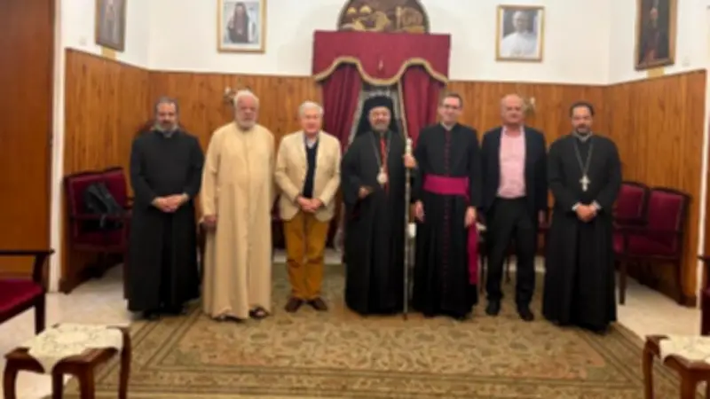 البطريرك الأنبا إبراهيم إسحق يلتقي وفد مؤسسة أعمال الشرق لبحث التعاون