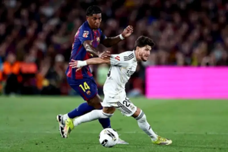ريال مدريد يسعى لتعويض جراحه أمام أوساسونا في الدوري الإسباني