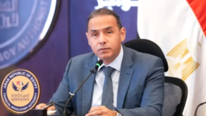 إسلام عزام يترأس انتخاب قيادة أيوسكو الدولية للأوراق المالية